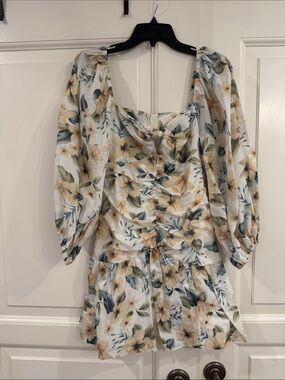 Avantlook Floral Mini Dress in White, Cream & Green